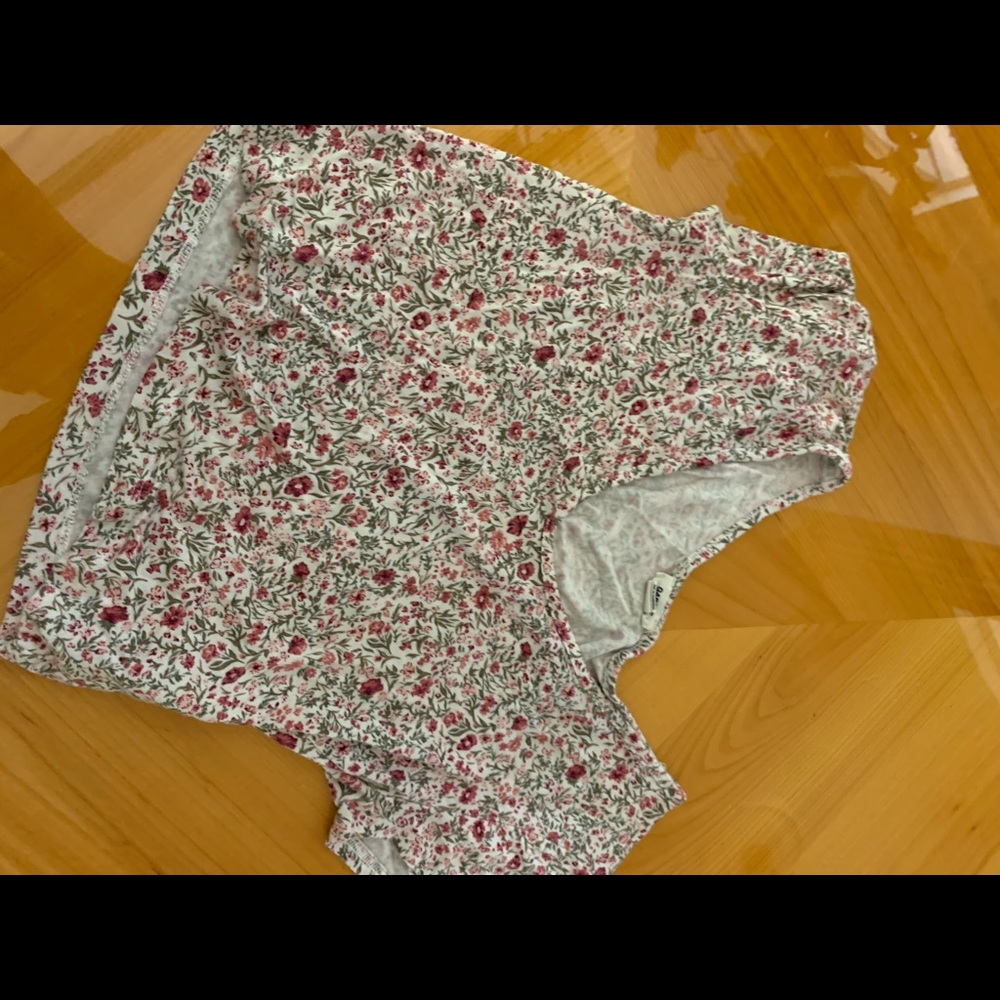 Garage floral crop top